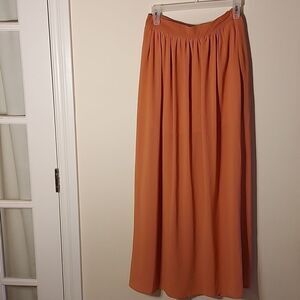 NWT Forever21 pleated skirt sz. S